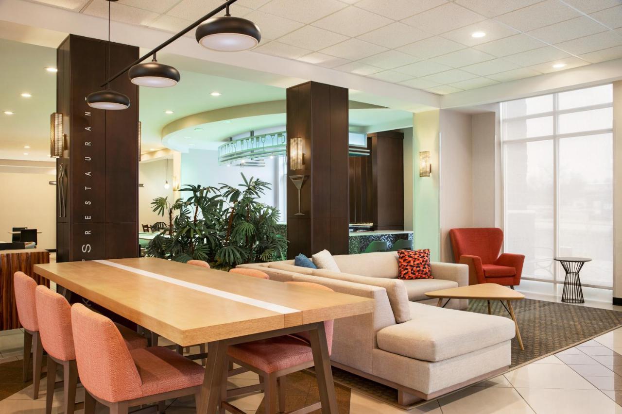 Holiday Inn Florence By Ihg Exterior foto