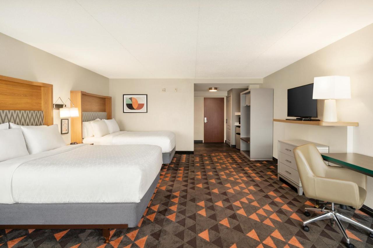 Holiday Inn Florence By Ihg Exterior foto